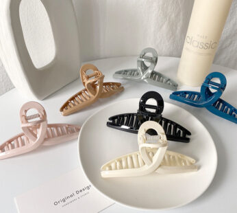 Women’s Fashionable Airy Solid Colour Hair Clip