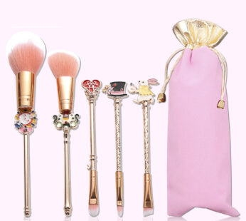Alice makeup brush