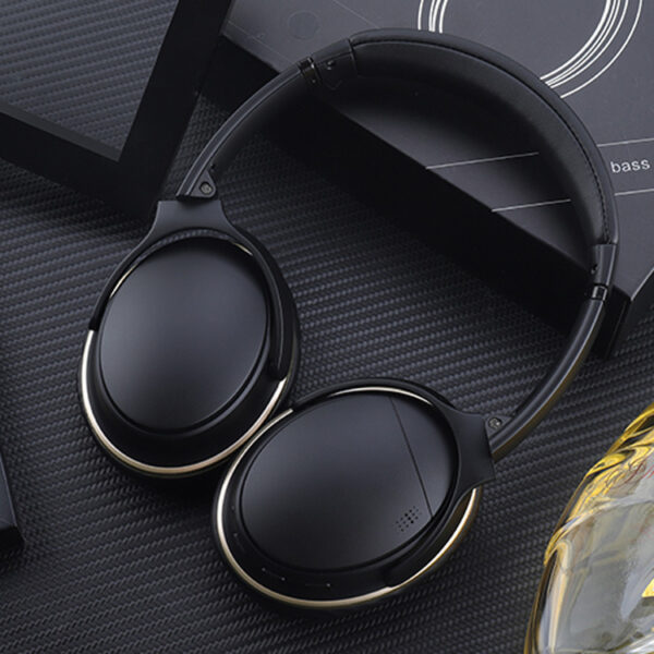 Wireless noise reduction foldable headphones - Image 5