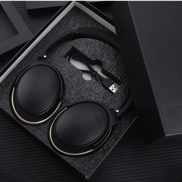 Wireless noise reduction foldable headphones - Image 2